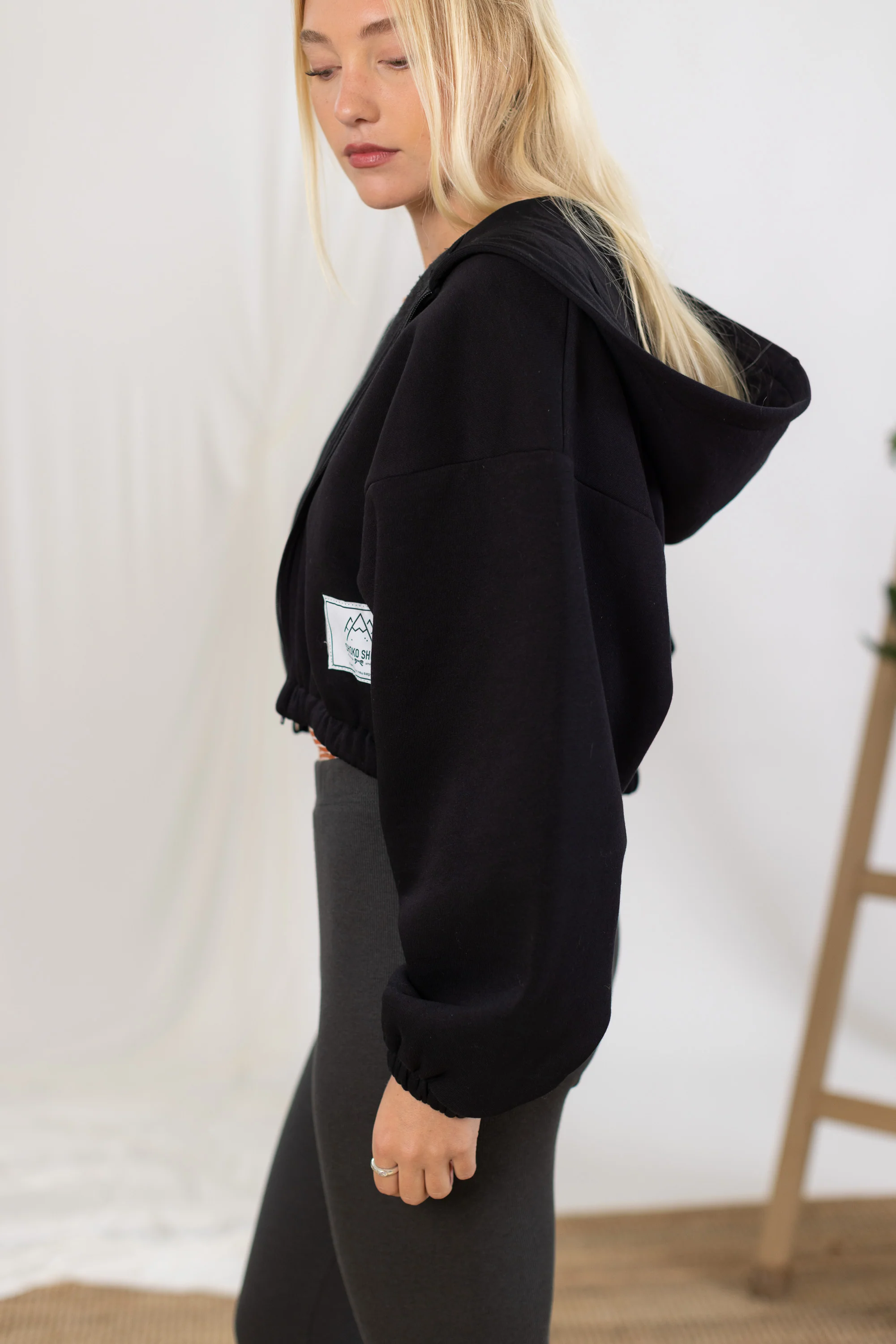 Hooded Cardigan Bea Black - Image 3