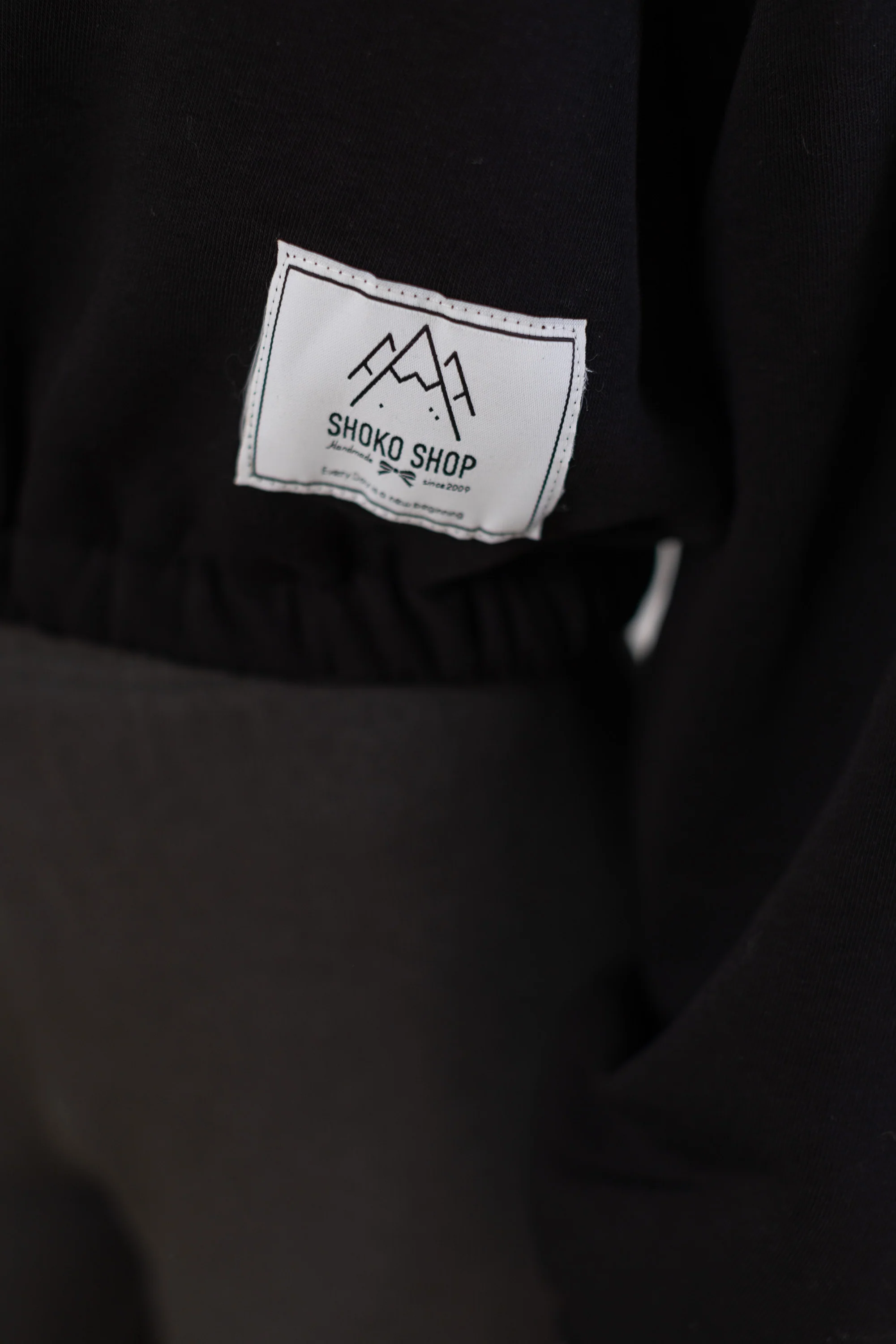 Hooded Cardigan Bea Black - Image 8