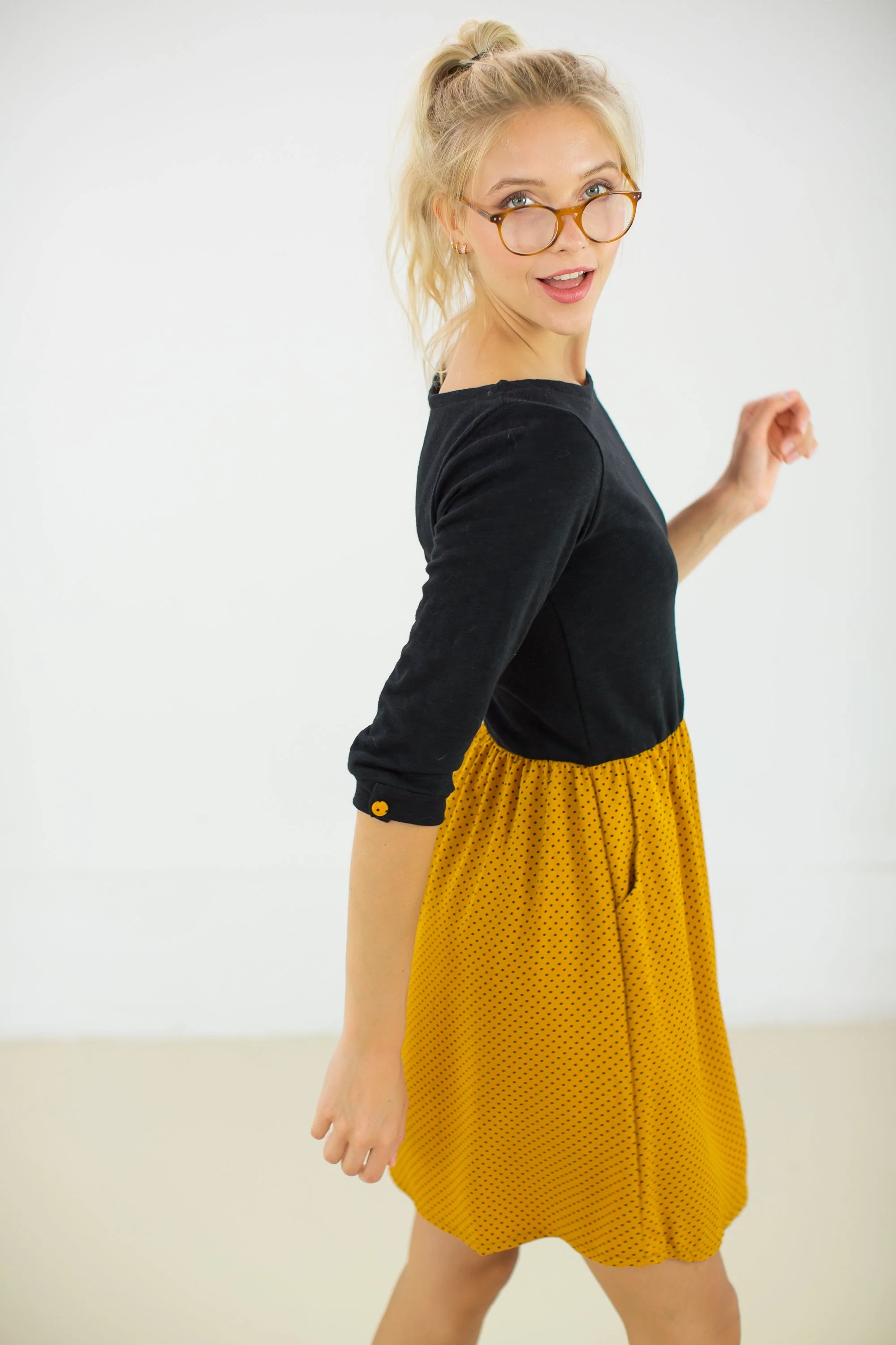 Dress Luiza Black Mustard Polka Dots - Image 4