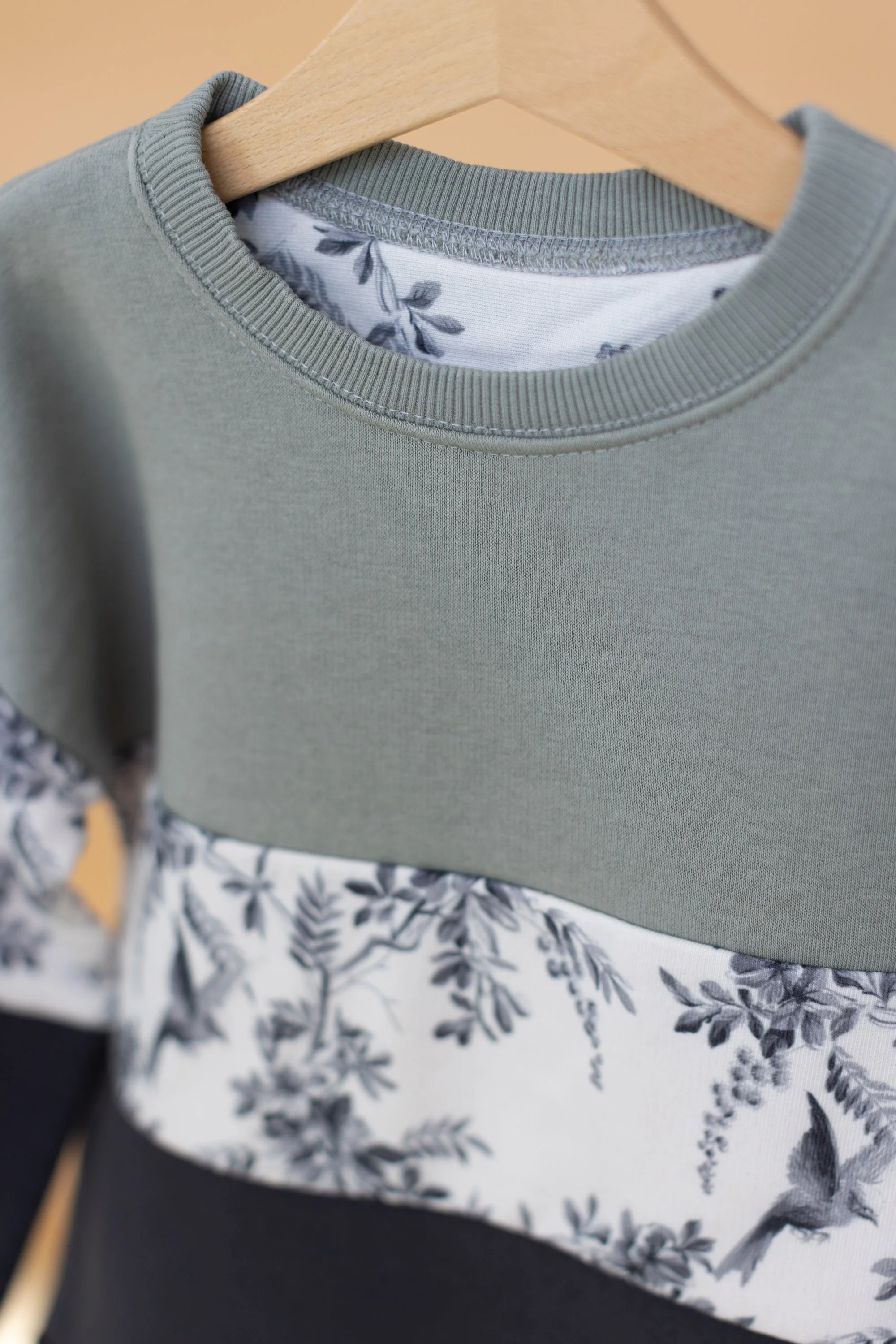 Kids Sweater Mia Mint Kolibri - Image 3