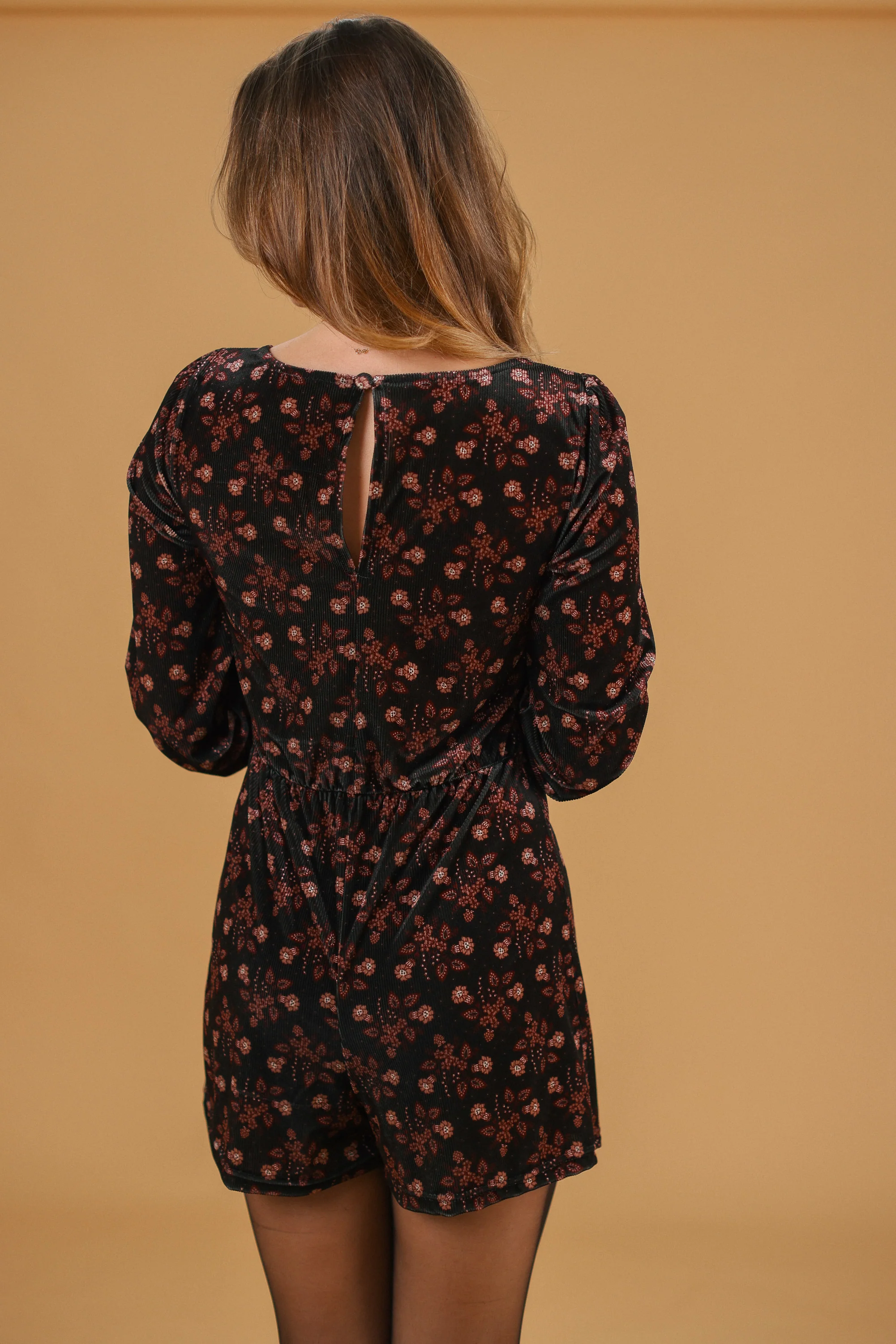 Playsuit Amelise Black Pink Floral - Image 10
