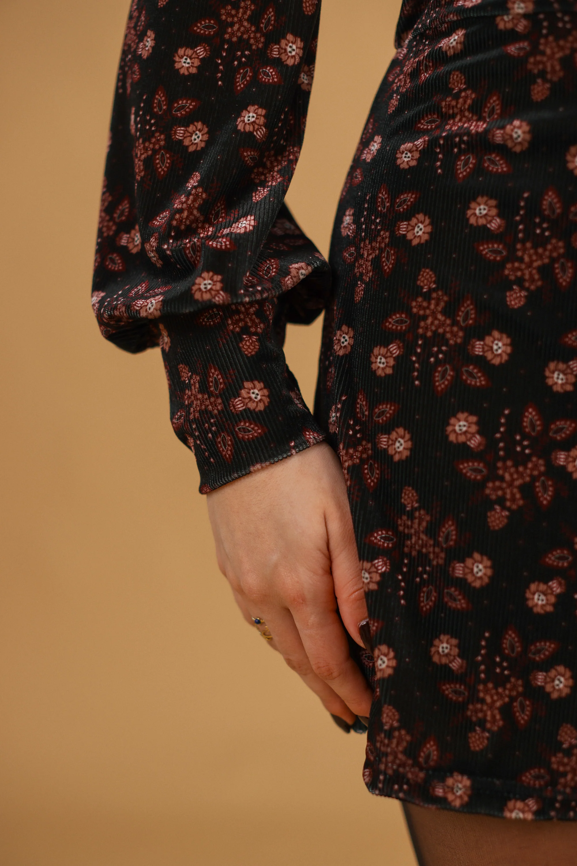 Playsuit Amelise Black Pink Floral - Image 12