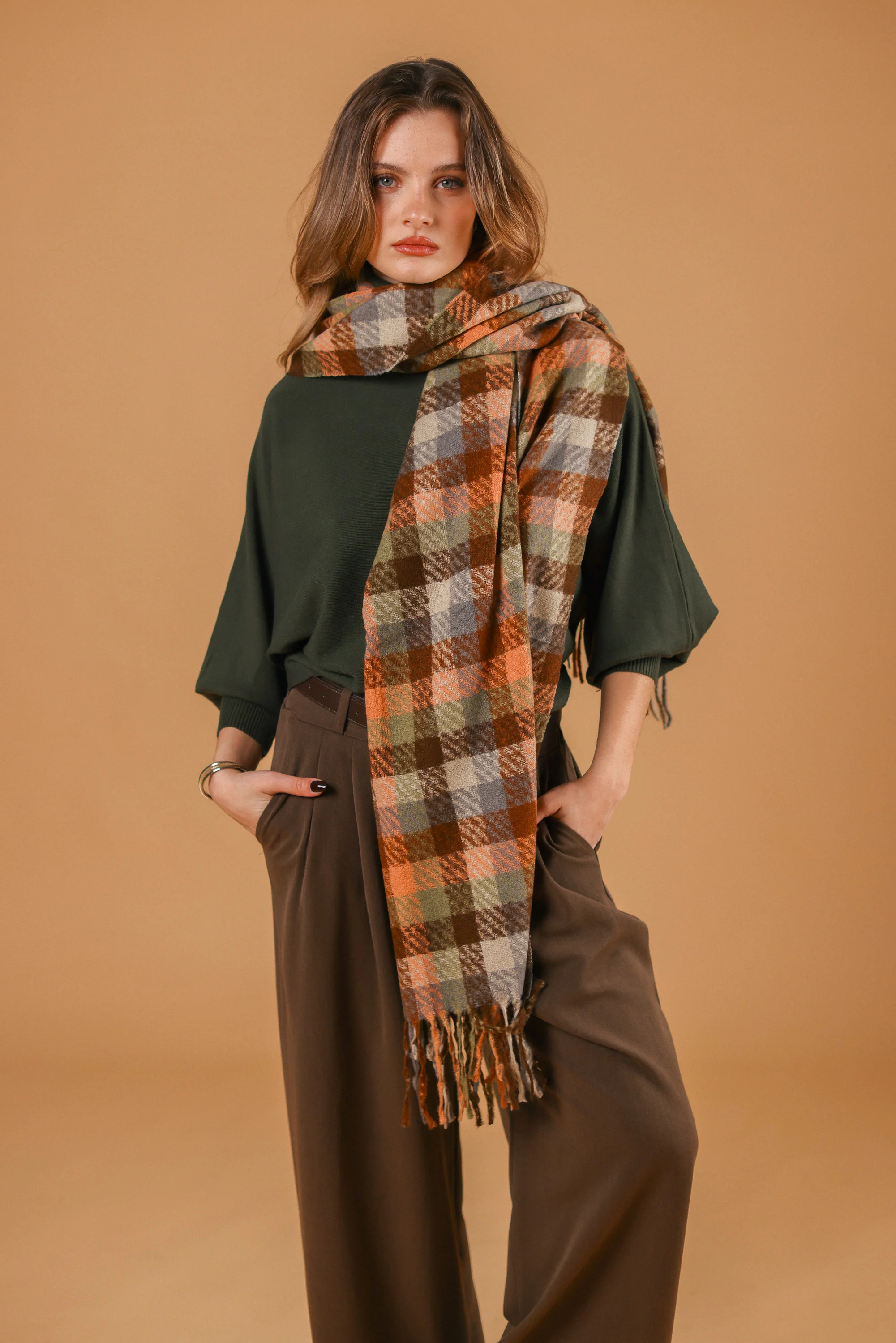 Scarf Callen Brown Peach - Image 4