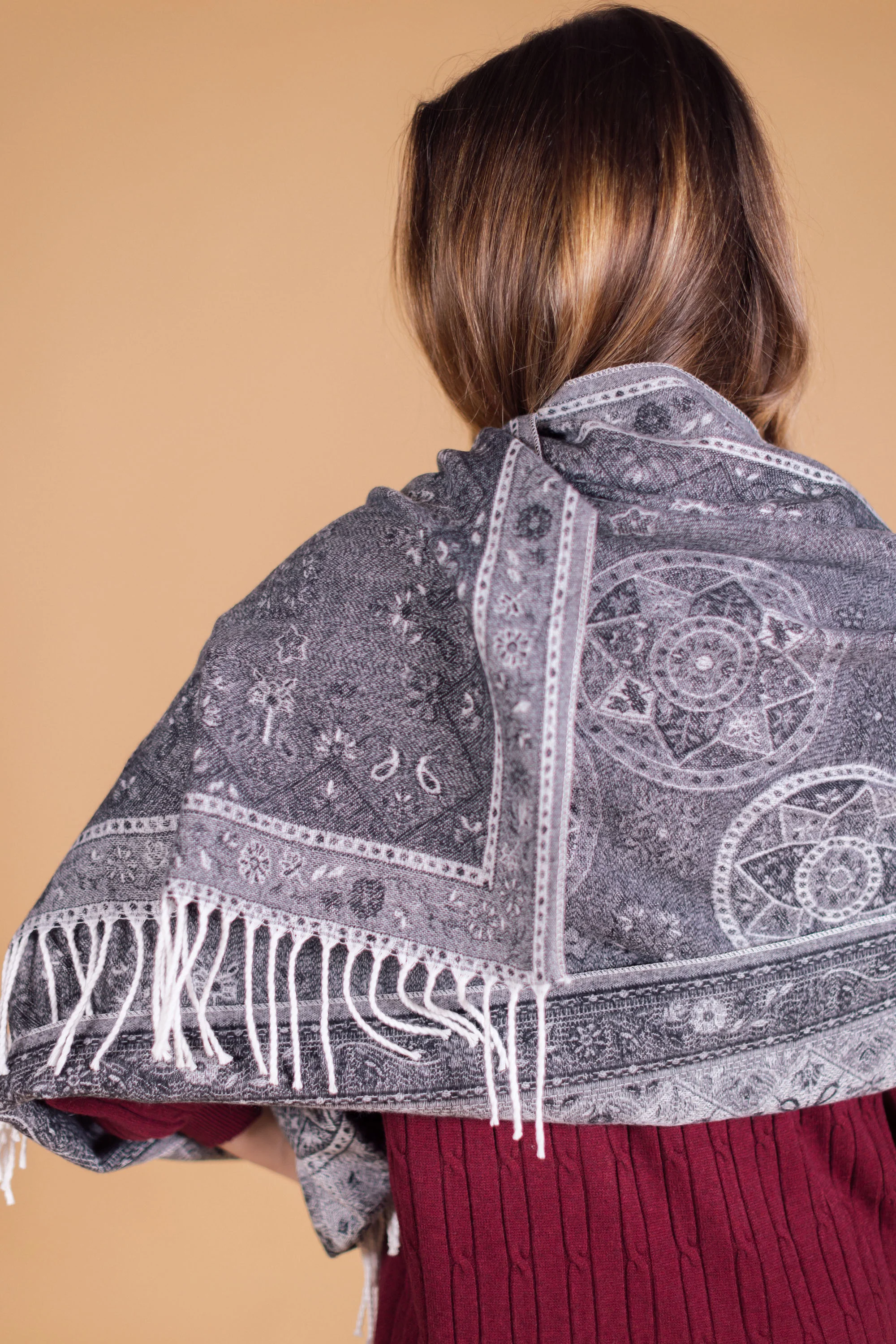 Scarf Nuri Grey - Image 4