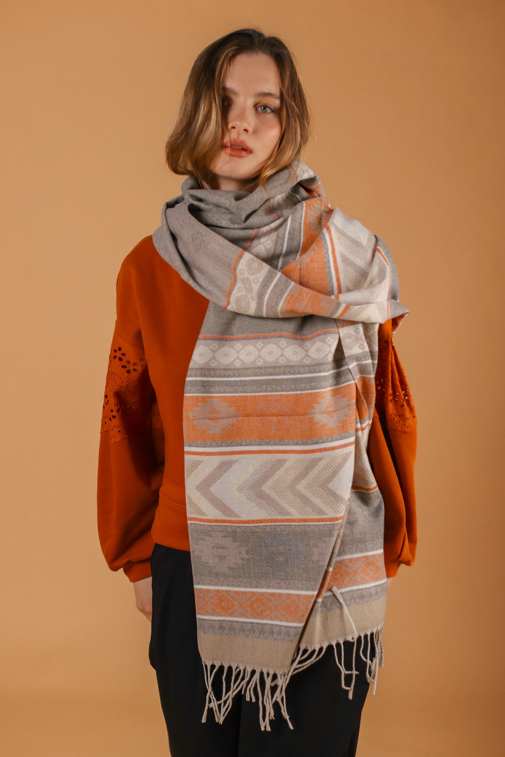 Scarf Zelia Beige Orange - Image 4