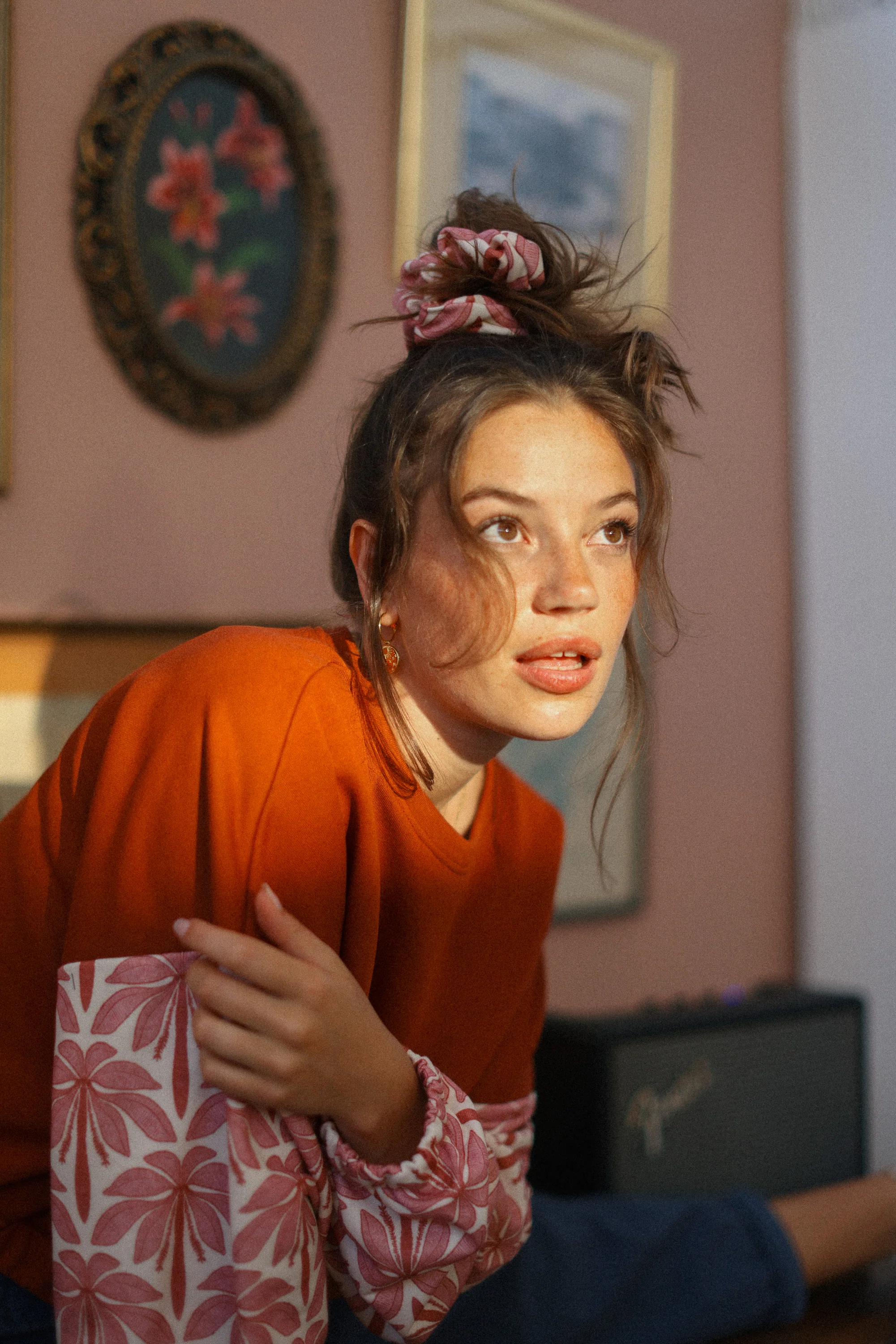 Scrunchie Rose Palms - Image 2