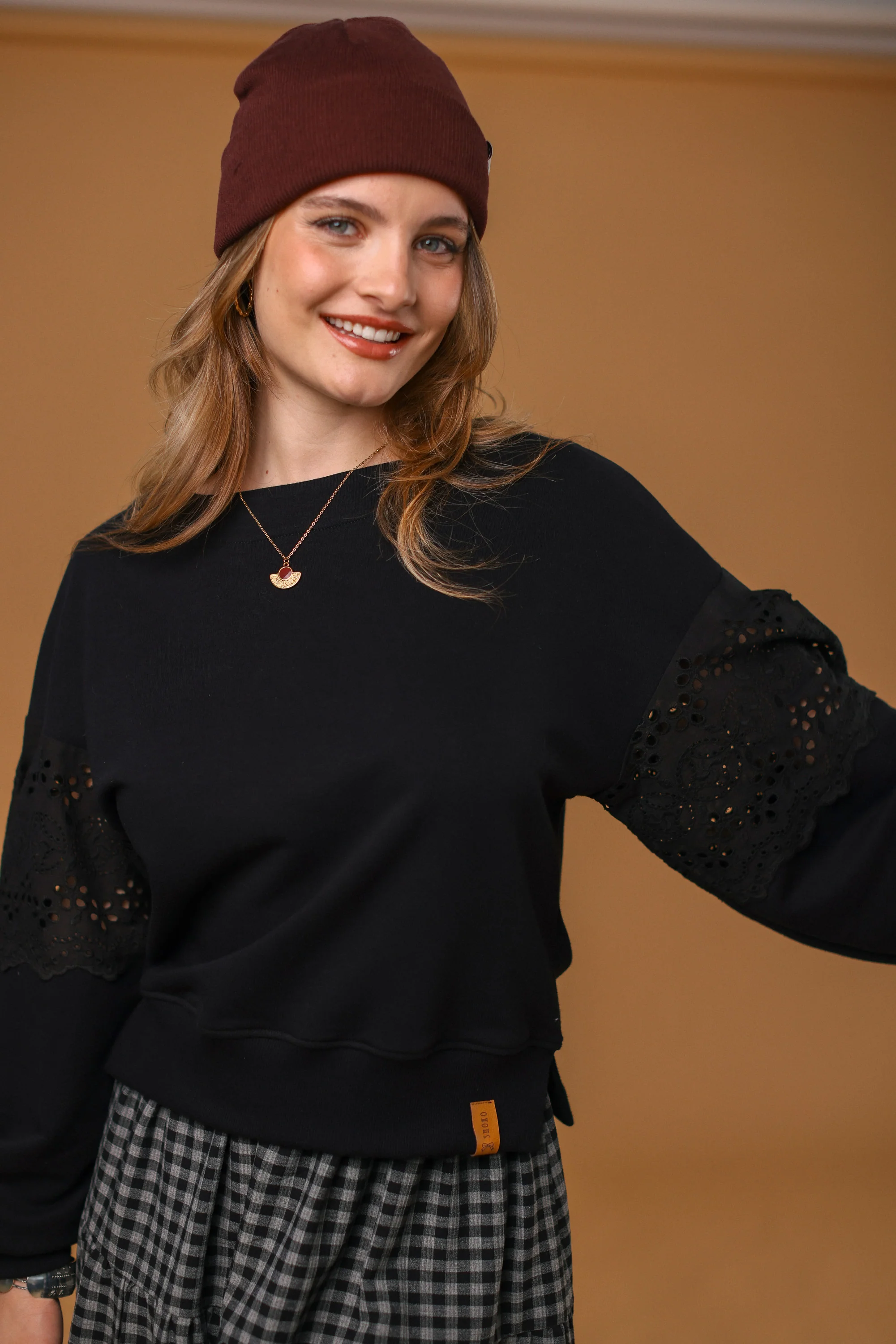 Sweater Caelia Black Lace - Image 11
