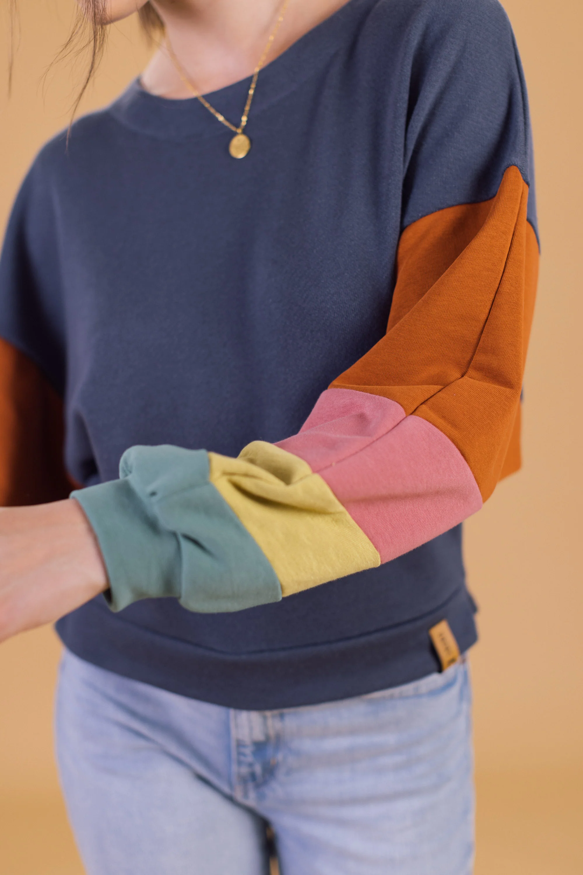 Sweater Happy in blue-grey - Image 9