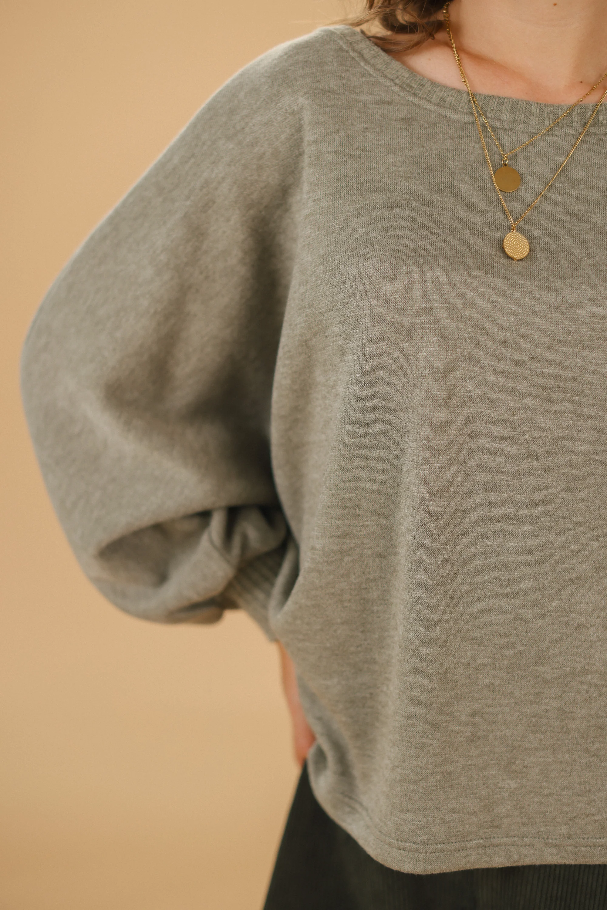 Sweater Idris Khaki - Image 3
