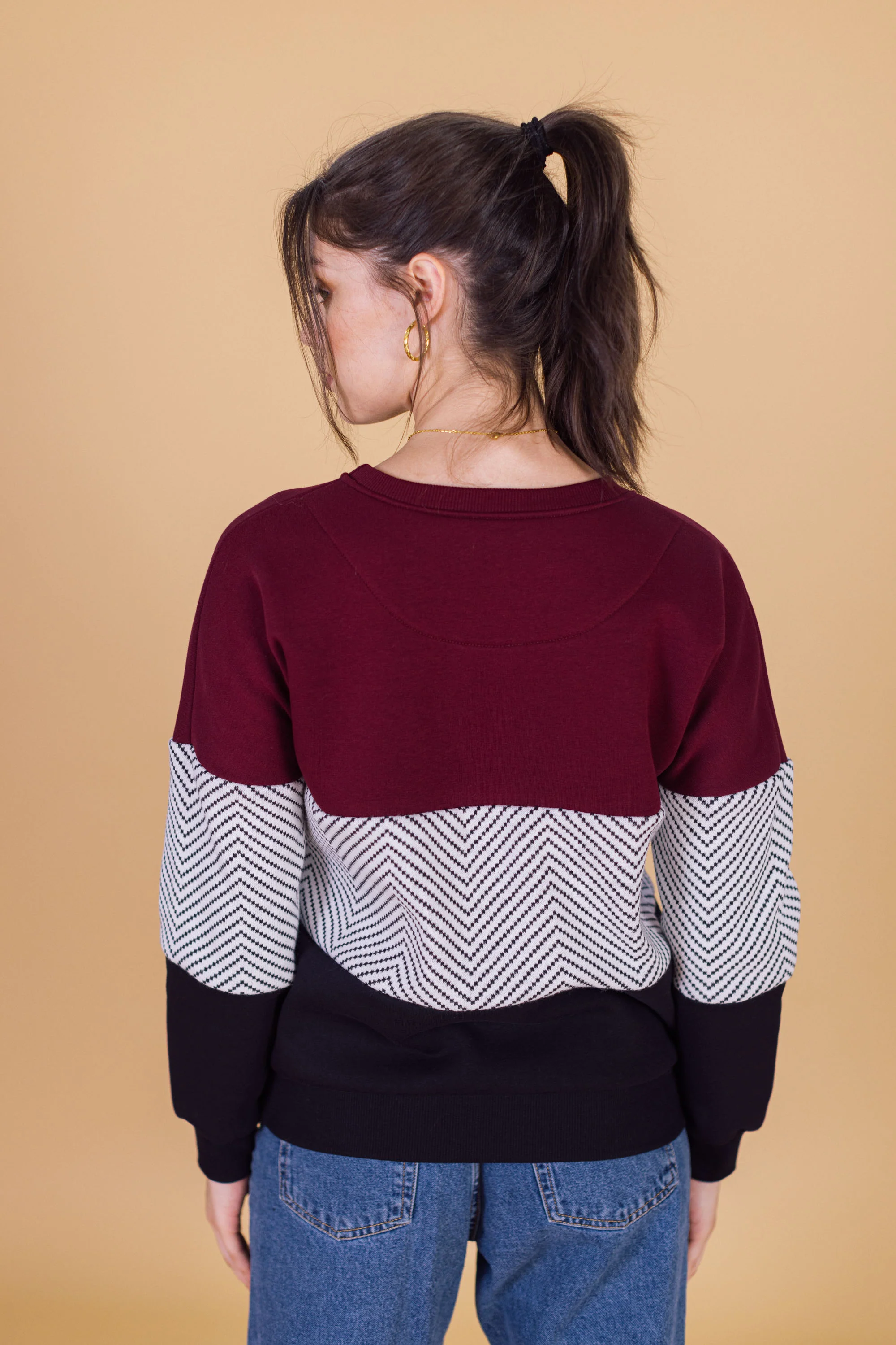 Sweater Mia Black, Herringbone and Burgundy - Image 6