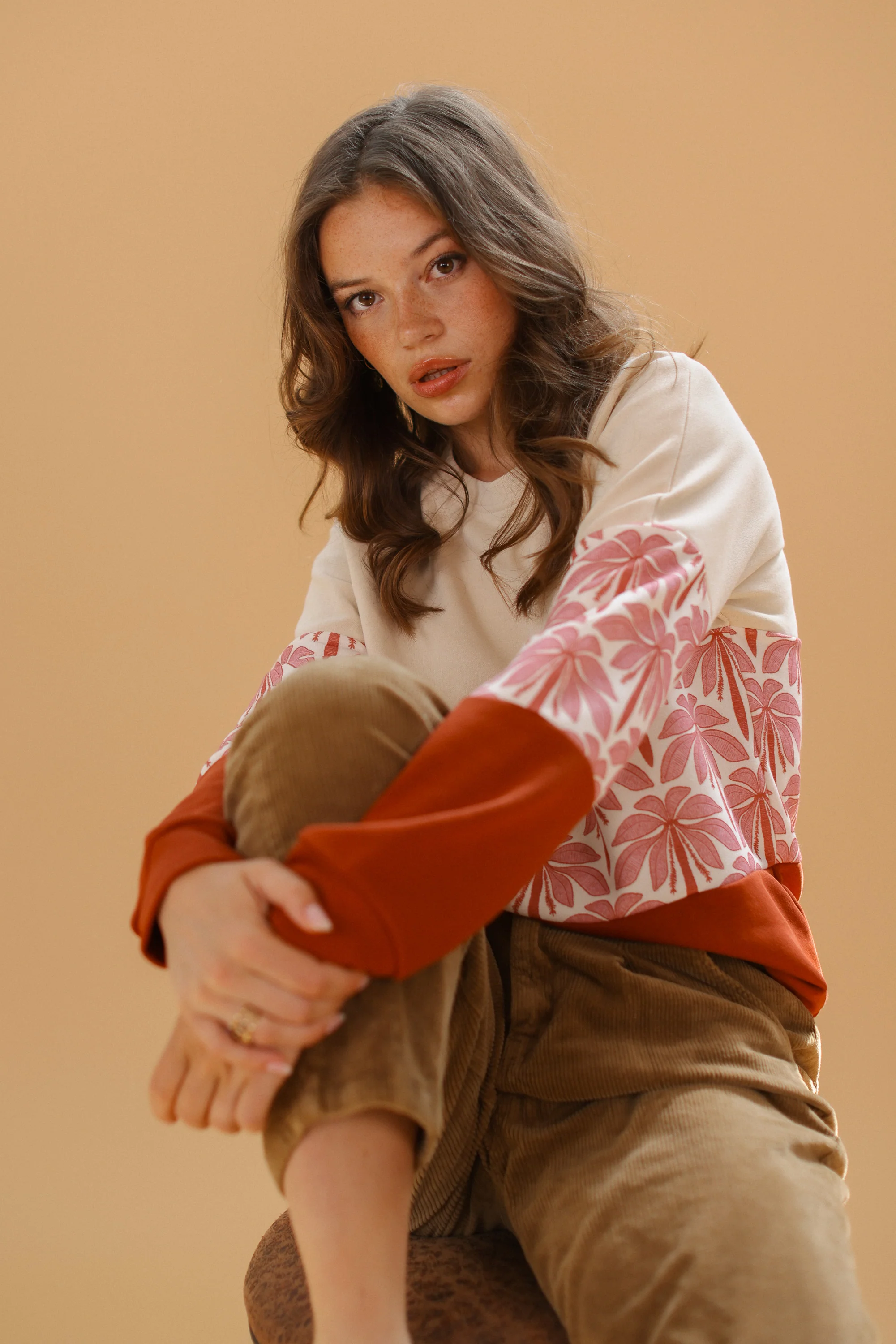 Sweater Mia Cream Rose Palms - Image 2