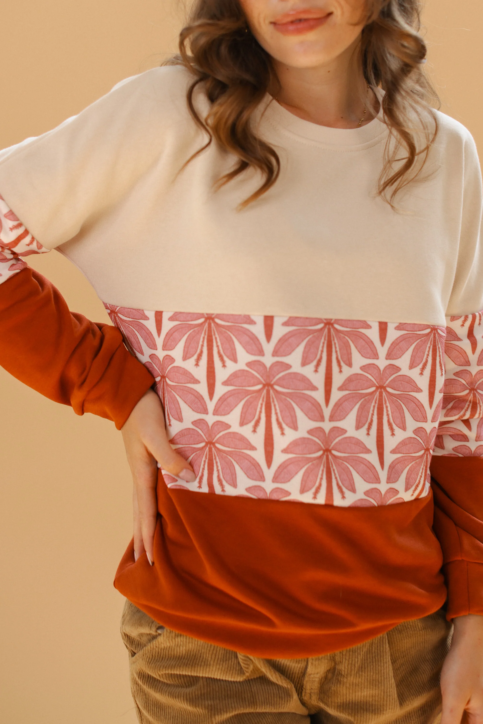 Sweater Mia Cream Rose Palms - Image 7