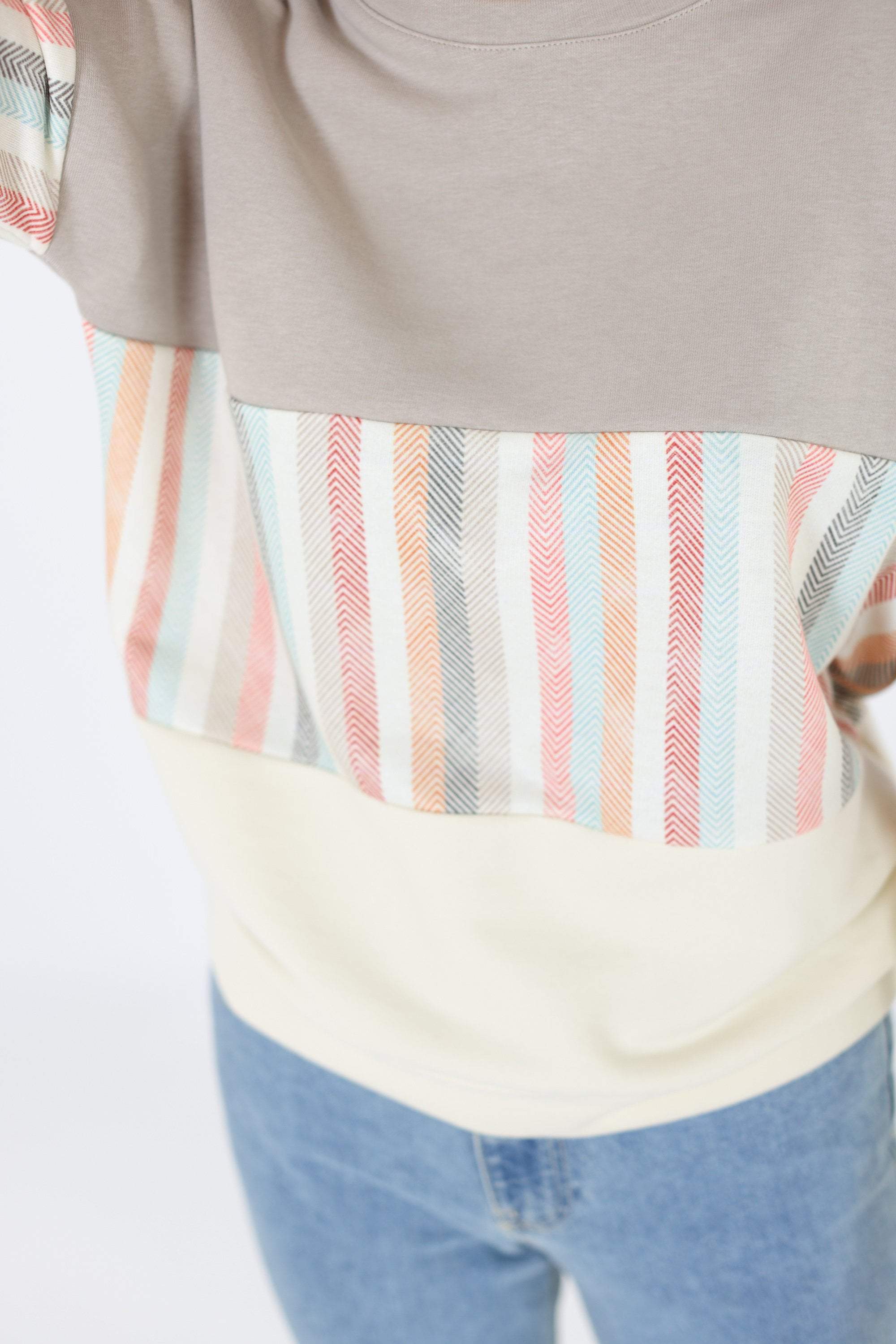 Sweater Mia Mocha Candy Stripes - Image 3
