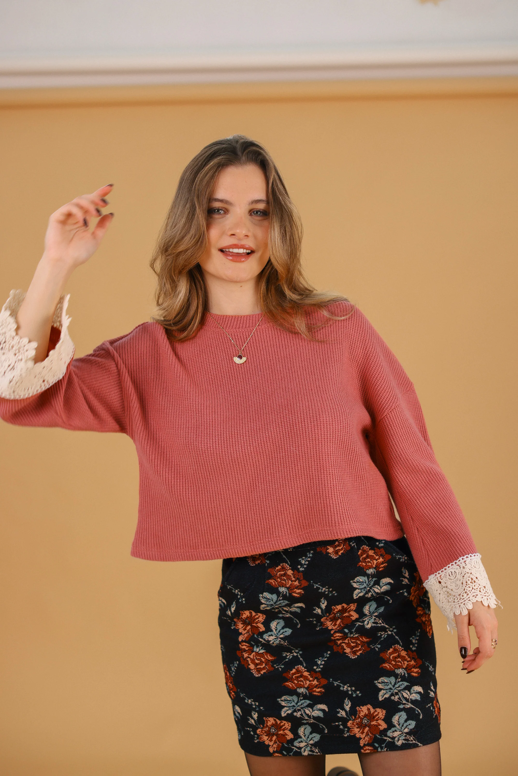 Sweater Teagan Peach Lace - Image 6