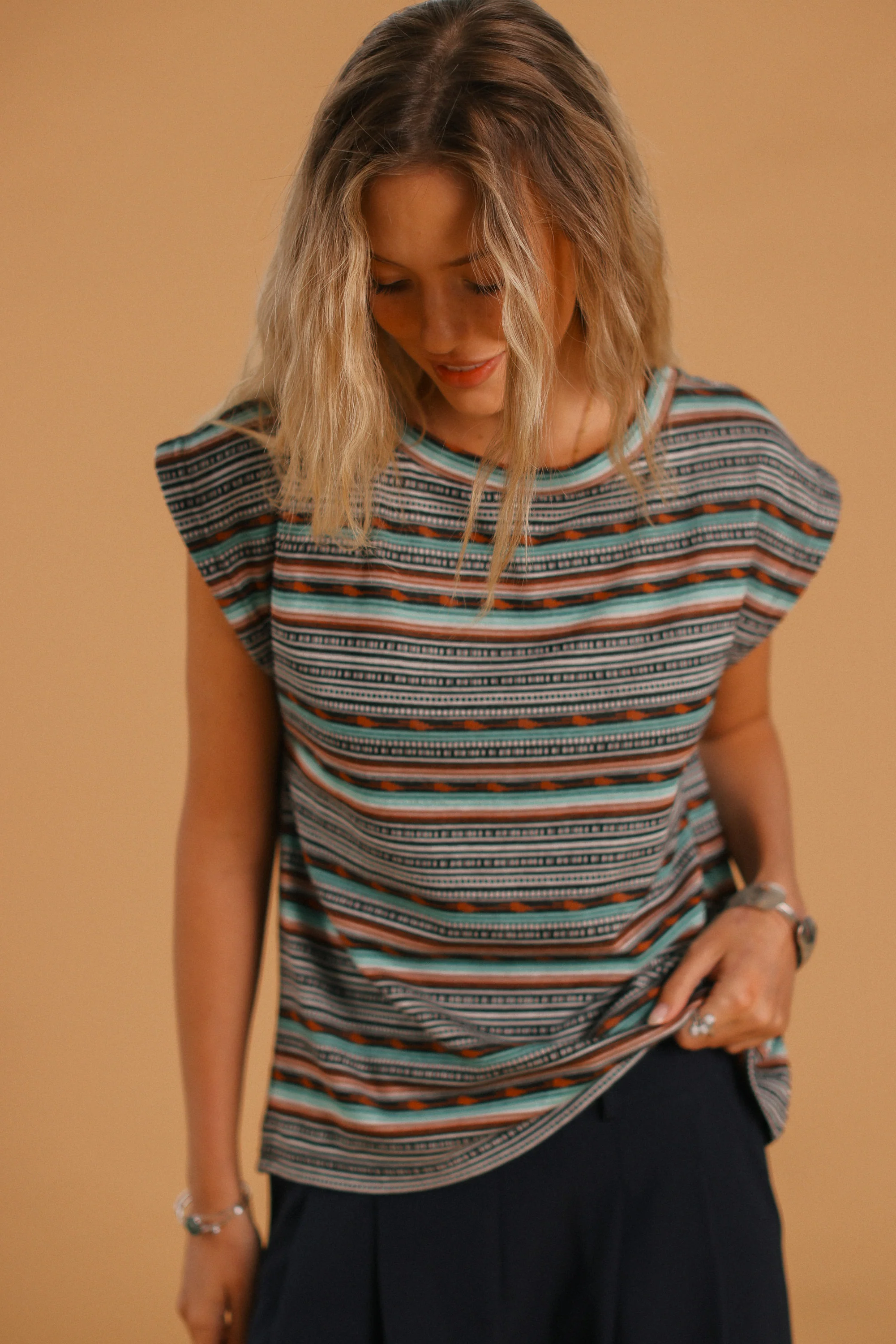 Top Aria Aztec - Image 5