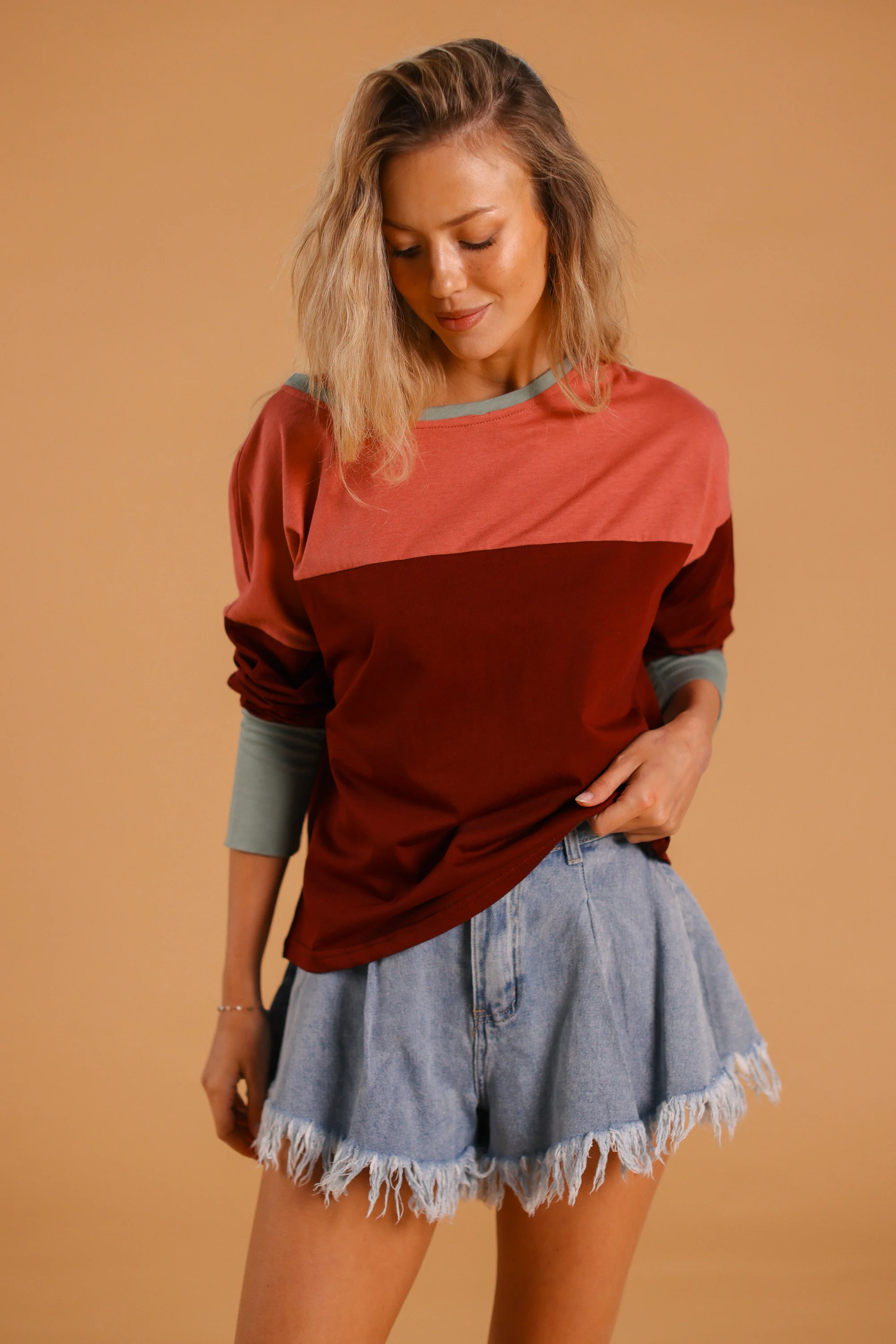 Top Dalianne Burgundy - Image 3