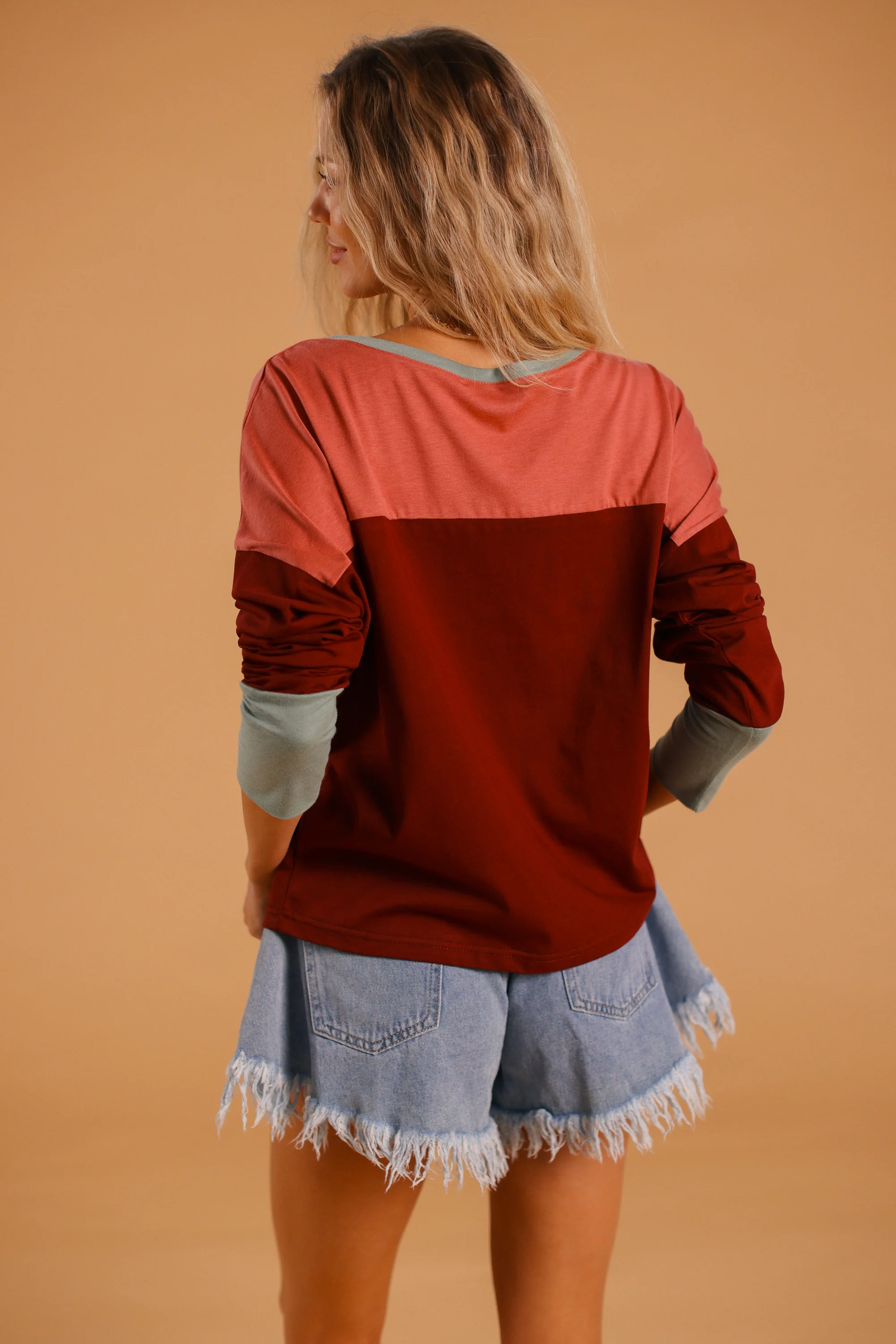 Top Dalianne Burgundy - Image 6