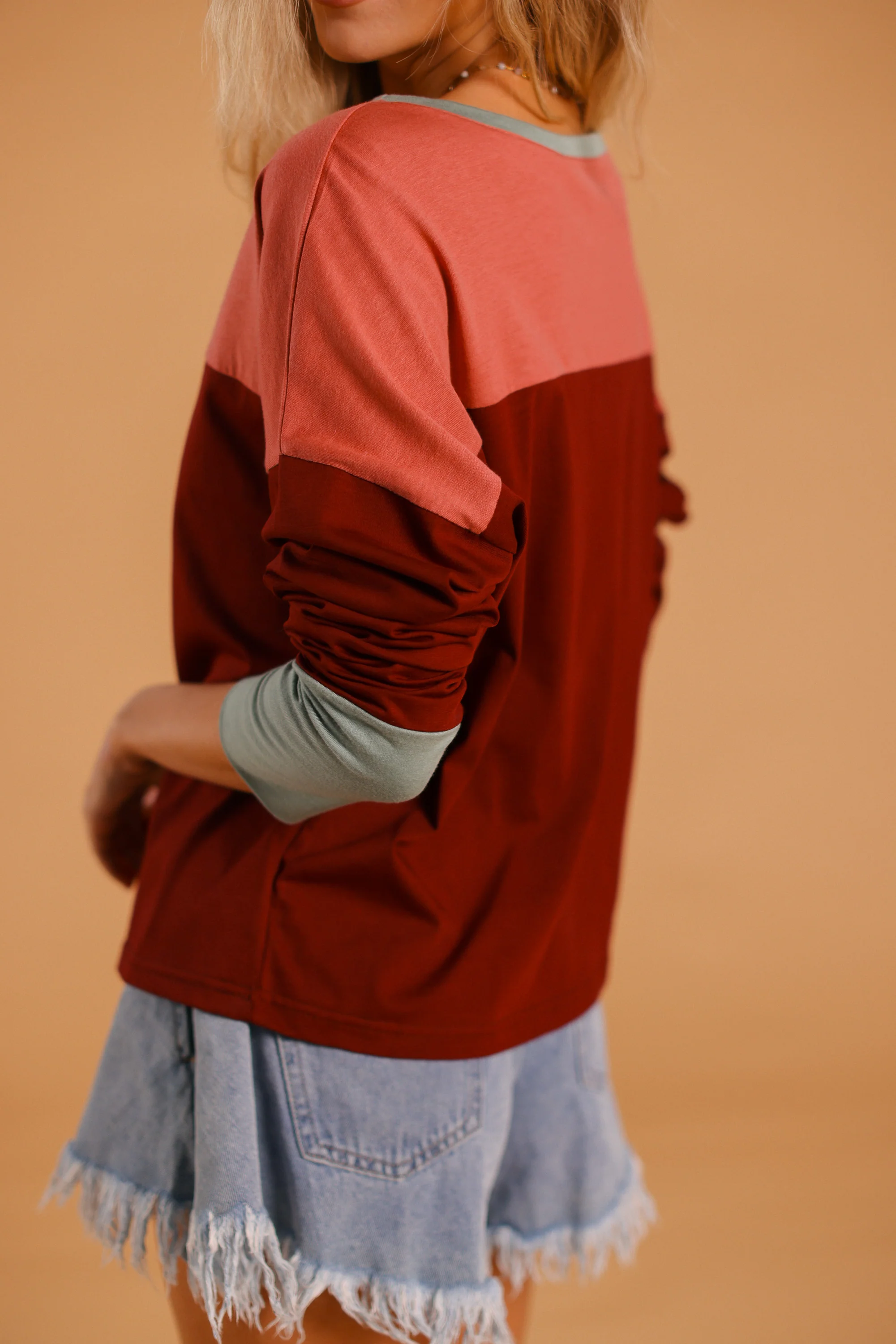 Top Dalianne Burgundy - Image 7