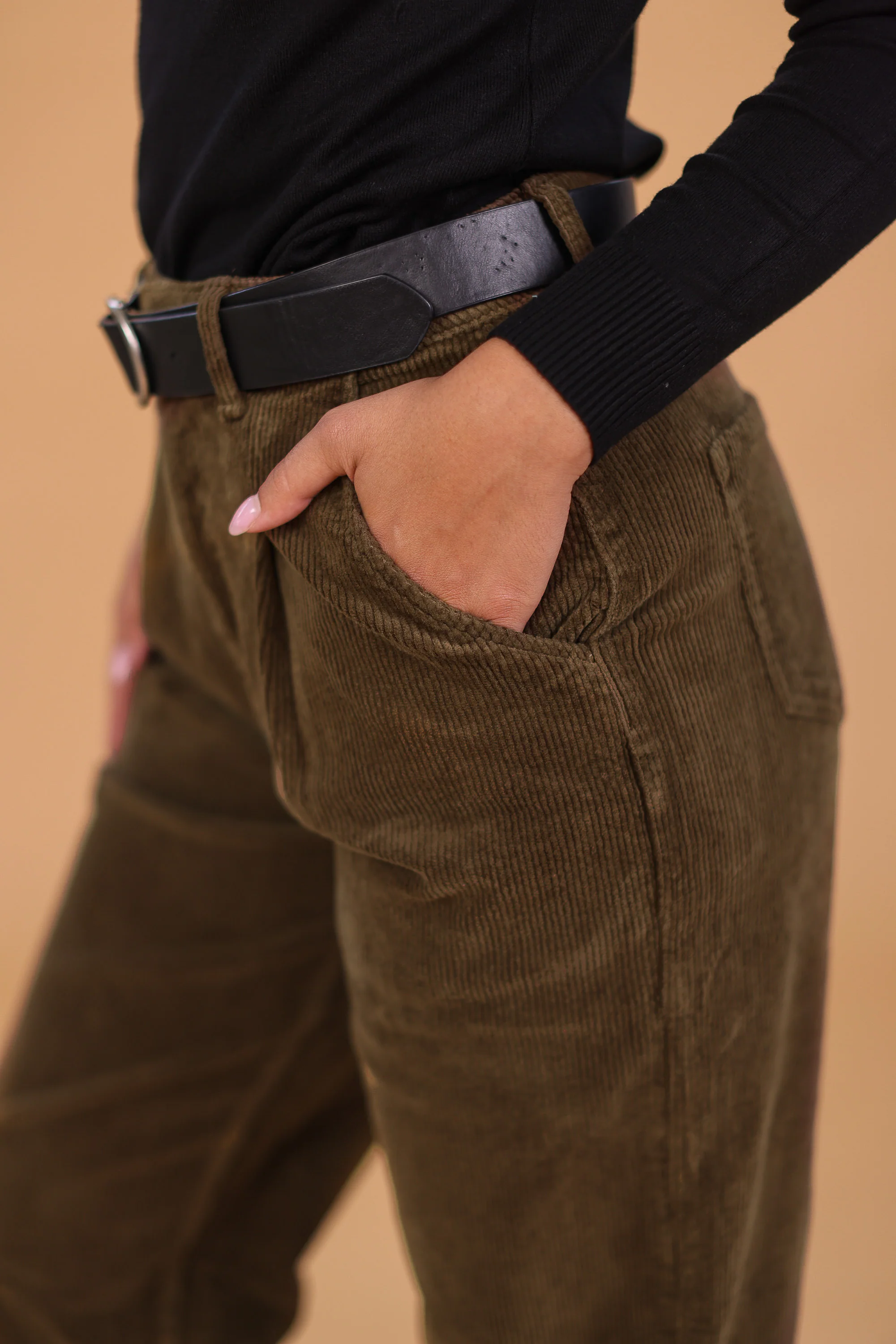 Trousers Nio Khaki - Image 4